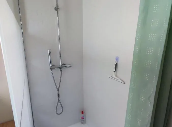 ホテル Maison De バイユー